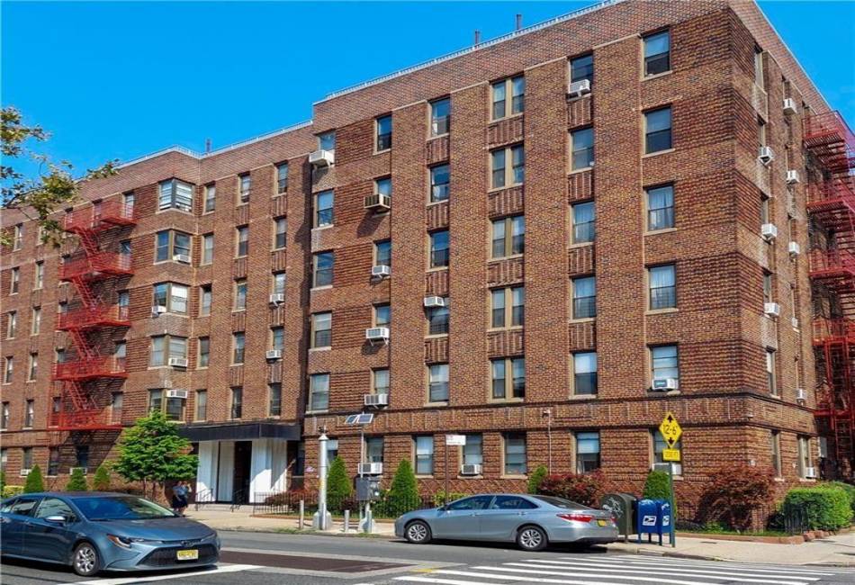 1680 Ocean Avenue, Brooklyn, New York 11230, 2 Bedrooms Bedrooms, ,1 BathroomBathrooms,Residential,For Sale,Ocean,487378