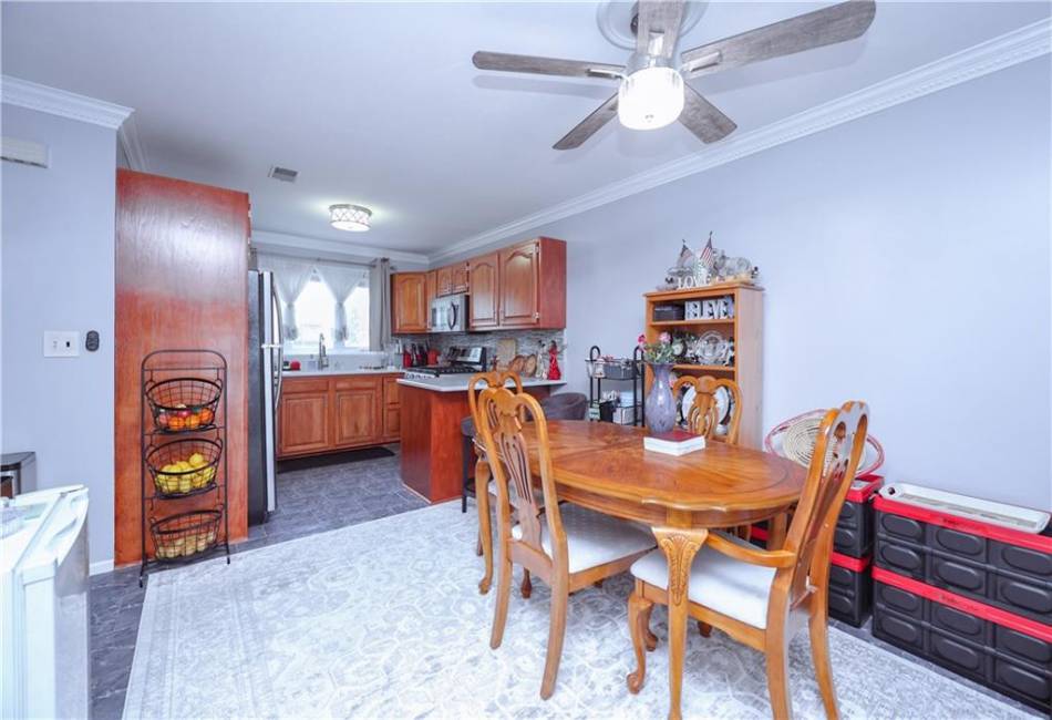 80 Ashley Lane, Staten Island, New York 10309, 2 Bedrooms Bedrooms, ,3 BathroomsBathrooms,Residential,For Sale,Ashley,487379