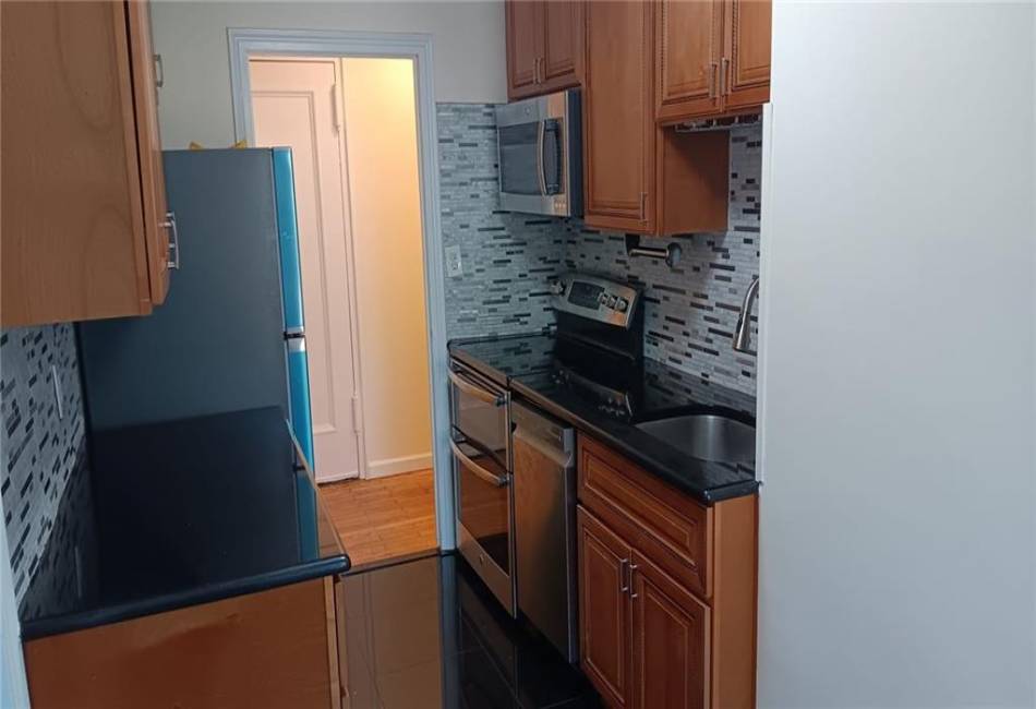 190 72nd Street, Brooklyn, New York 11209, 1 Bedroom Bedrooms, ,1 BathroomBathrooms,Rental,For Sale,72nd,487393