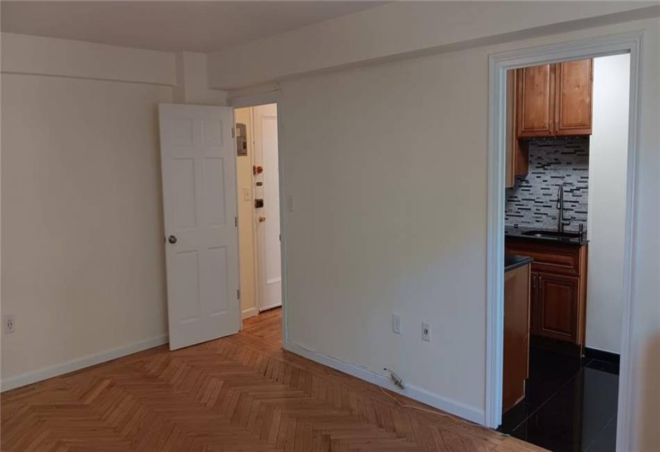 190 72nd Street, Brooklyn, New York 11209, 1 Bedroom Bedrooms, ,1 BathroomBathrooms,Rental,For Sale,72nd,487393