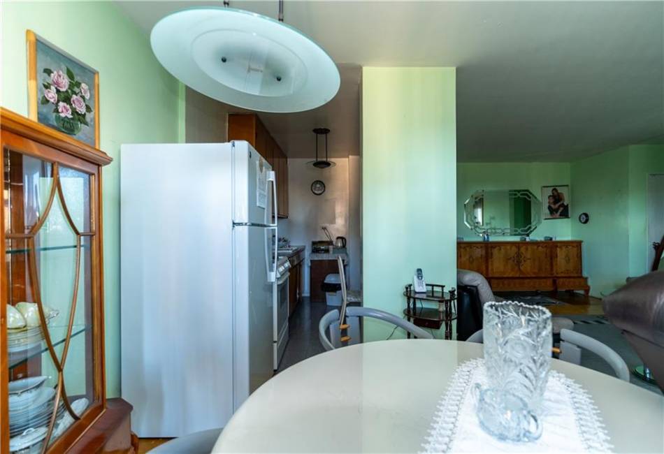 2915 5th Street, Brooklyn, New York 11224, 1 Bedroom Bedrooms, ,1 BathroomBathrooms,Residential,For Sale,5th,487396