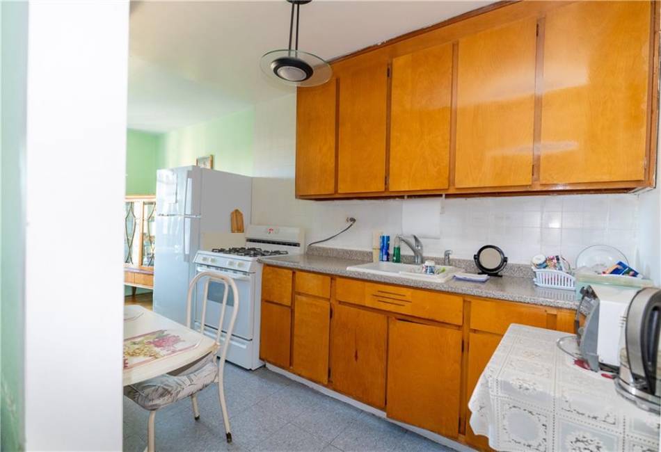 2915 5th Street, Brooklyn, New York 11224, 1 Bedroom Bedrooms, ,1 BathroomBathrooms,Residential,For Sale,5th,487396