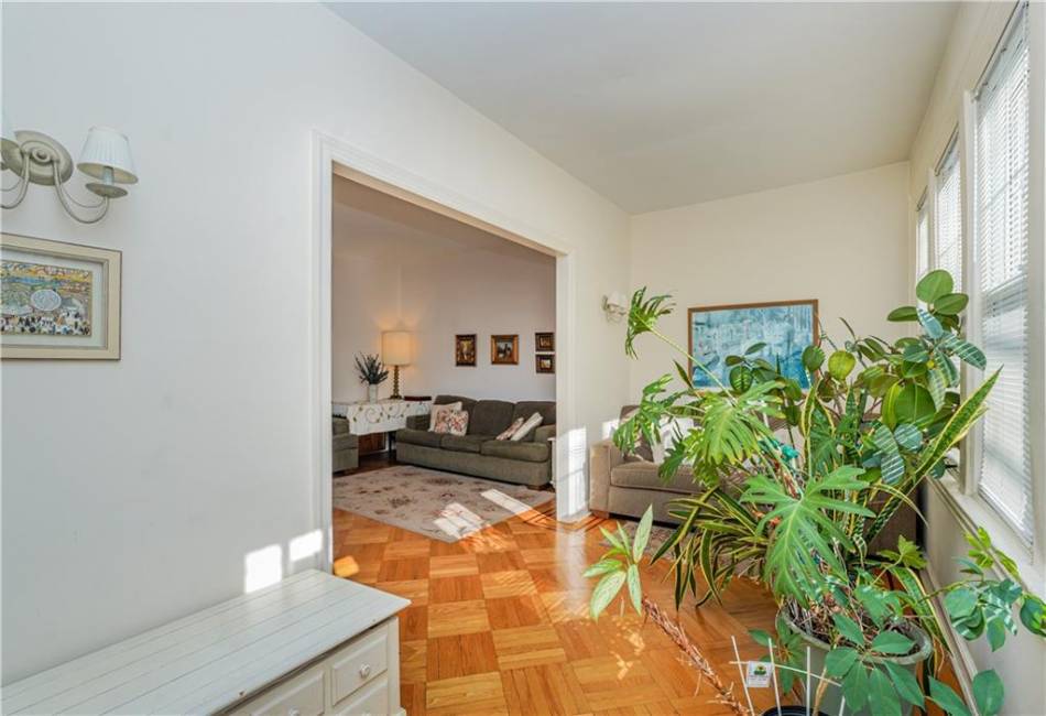 1901 Avenue R, Brooklyn, New York 11229, ,Residential,For Sale,Avenue R,487416