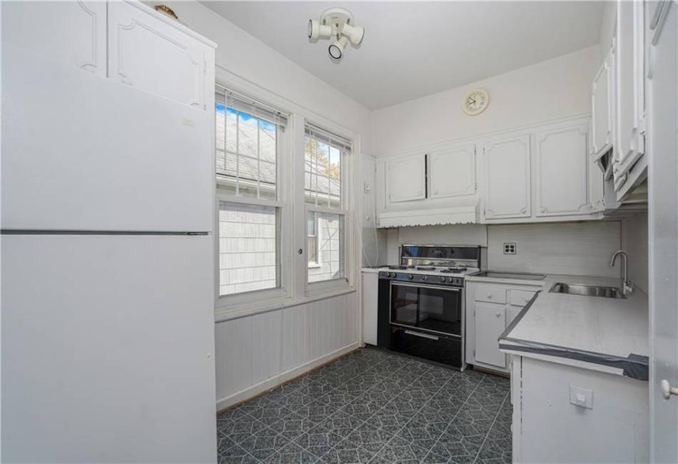 1901 Avenue R, Brooklyn, New York 11229, ,Residential,For Sale,Avenue R,487416