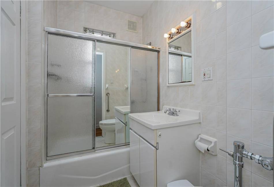 1901 Avenue R, Brooklyn, New York 11229, ,Residential,For Sale,Avenue R,487416