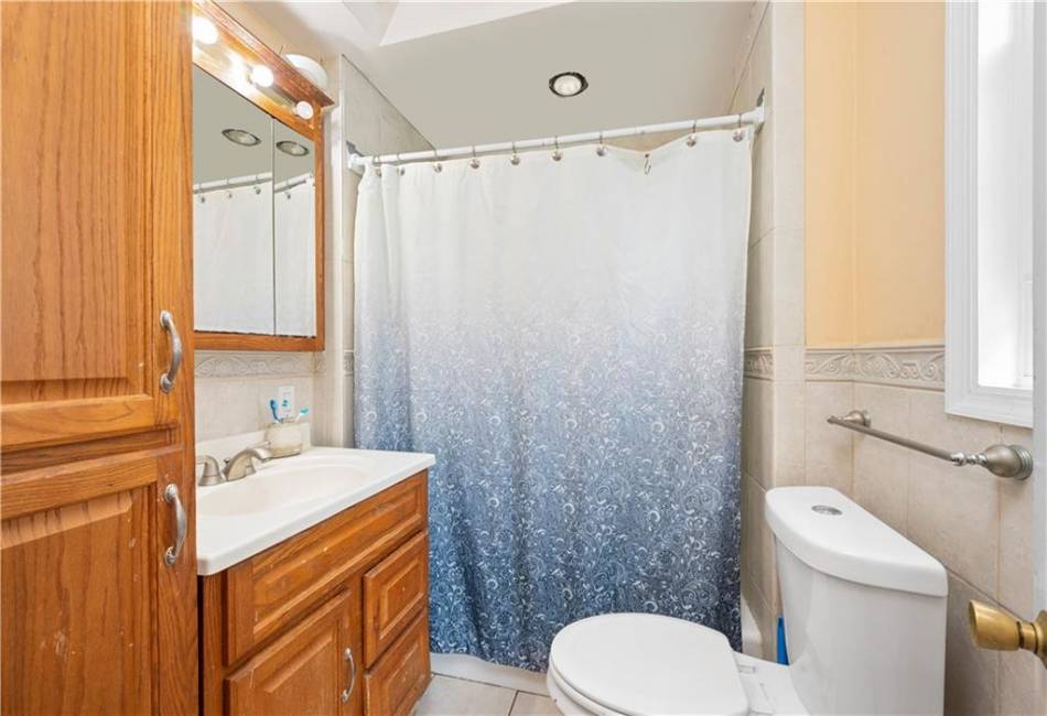 863 Delafield Avenue, Staten Island, New York 10310, 3 Bedrooms Bedrooms, ,2 BathroomsBathrooms,Residential,For Sale,Delafield,487417