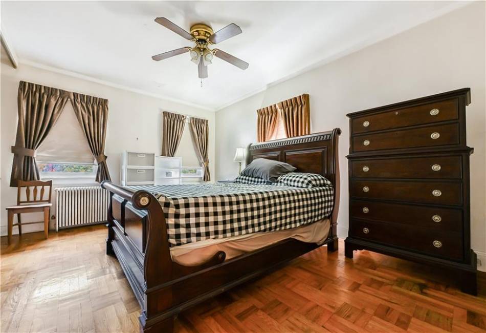 1882 Batchelder Street, Brooklyn, New York 11229, 2 Bedrooms Bedrooms, ,2 BathroomsBathrooms,Residential,For Sale,Batchelder,487233