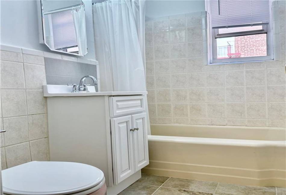 2727 Ocean Parkway, Brooklyn, New York 11235, 1 Bedroom Bedrooms, ,1 BathroomBathrooms,Residential,For Sale,Ocean,487441