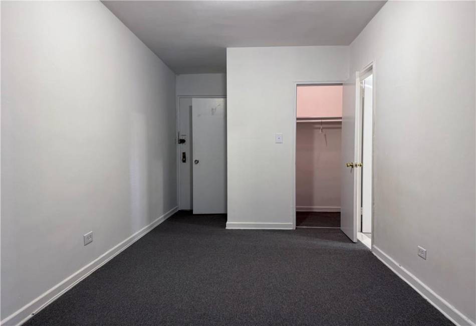 2727 Ocean Parkway, Brooklyn, New York 11235, 1 Bedroom Bedrooms, ,1 BathroomBathrooms,Residential,For Sale,Ocean,487441