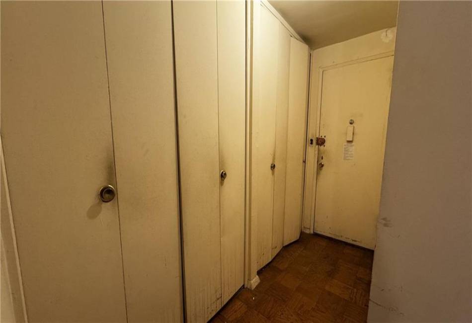 40 Brighton 1st Road, Brooklyn, New York 11235, ,1 BathroomBathrooms,Residential,For Sale,Brighton 1st,487367