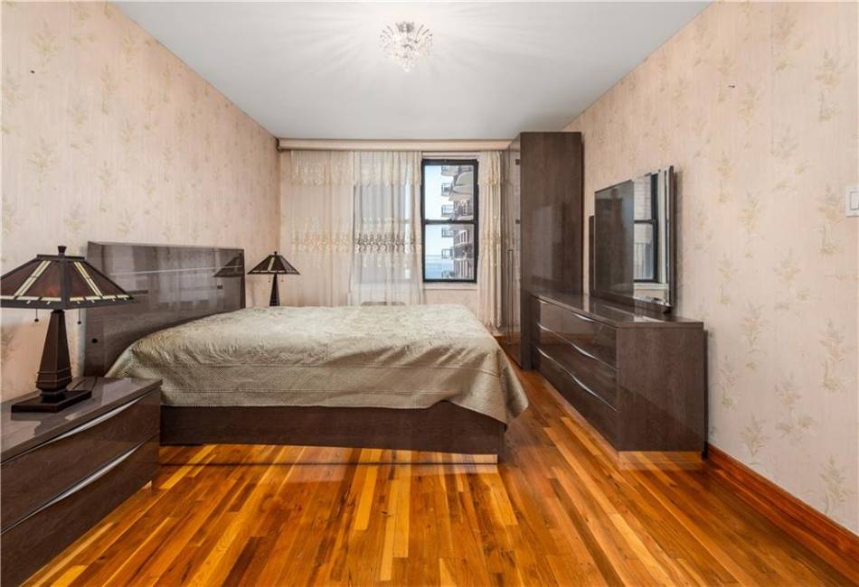 3101 Ocean Parkway, Brooklyn, New York 11235, 1 Bedroom Bedrooms, ,1 BathroomBathrooms,Residential,For Sale,Ocean,487388