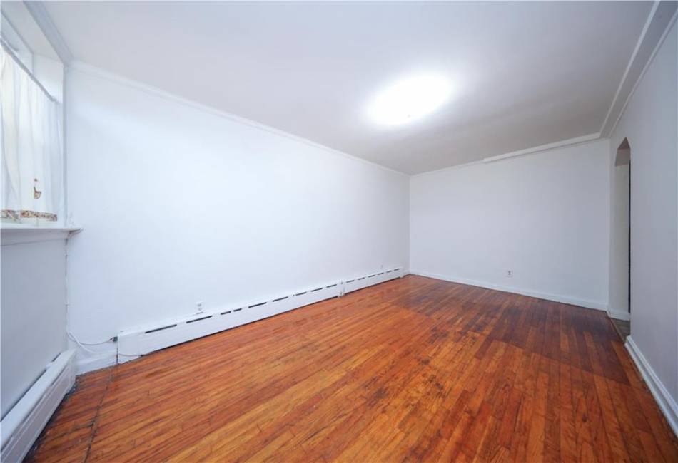 37 Bay 14th Street, Brooklyn, New York 11214, 3 Bedrooms Bedrooms, ,2 BathroomsBathrooms,Residential,For Sale,Bay 14th,487444