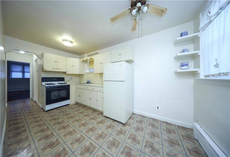 37 Bay 14th Street, Brooklyn, New York 11214, 3 Bedrooms Bedrooms, ,2 BathroomsBathrooms,Residential,For Sale,Bay 14th,487444