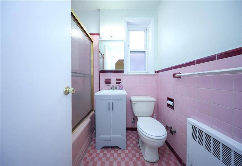 37 Bay 14th Street, Brooklyn, New York 11214, 3 Bedrooms Bedrooms, ,2 BathroomsBathrooms,Residential,For Sale,Bay 14th,487444