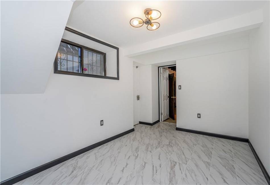 1155 Shore Parkway, Brooklyn, New York 11214, 2 Bedrooms Bedrooms, ,2 BathroomsBathrooms,Residential,For Sale,Shore,487457