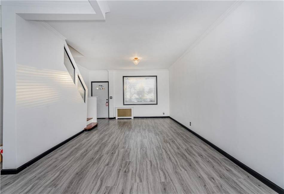 1155 Shore Parkway, Brooklyn, New York 11214, 2 Bedrooms Bedrooms, ,2 BathroomsBathrooms,Residential,For Sale,Shore,487457