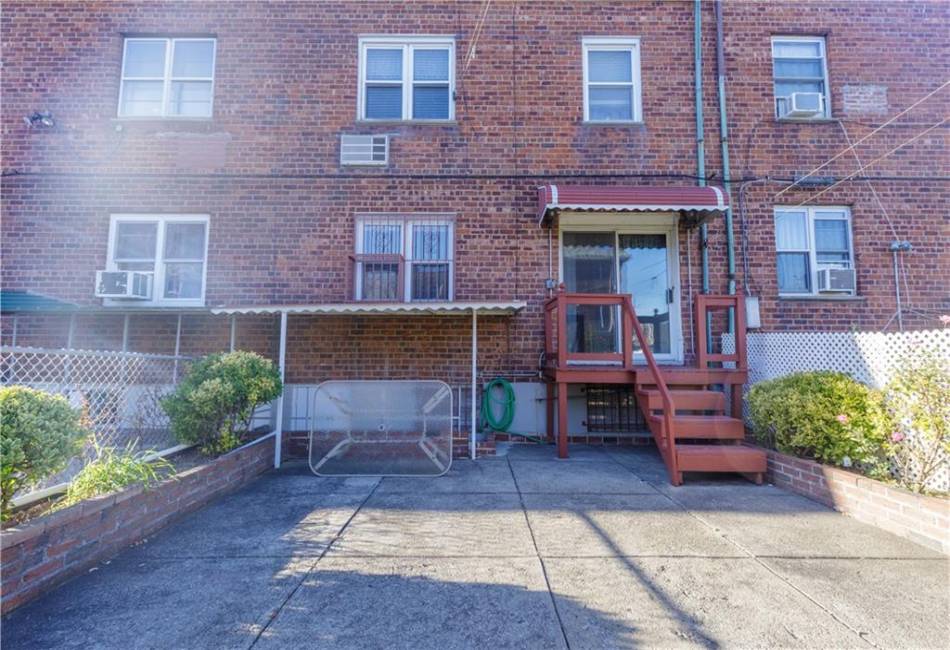 179 Bay 44th Street, Brooklyn, New York 11214, 5 Bedrooms Bedrooms, ,2 BathroomsBathrooms,Residential,For Sale,Bay 44th,487454