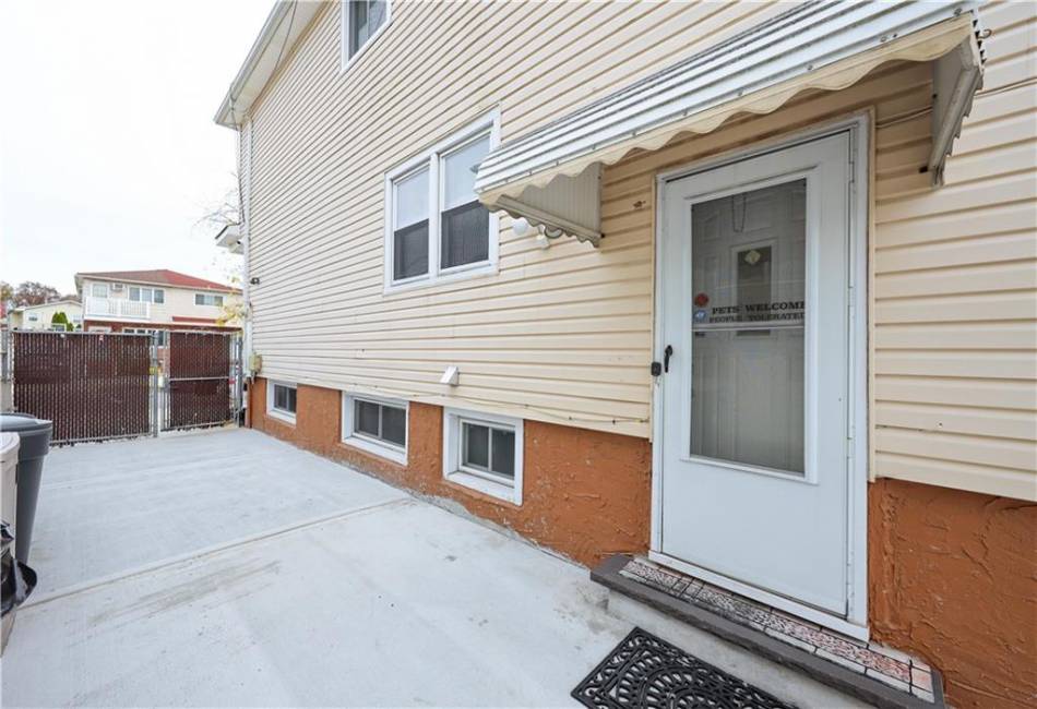 32 Thayer Place, Staten Island, New York 10306, 3 Bedrooms Bedrooms, ,2 BathroomsBathrooms,Residential,For Sale,Thayer,487467