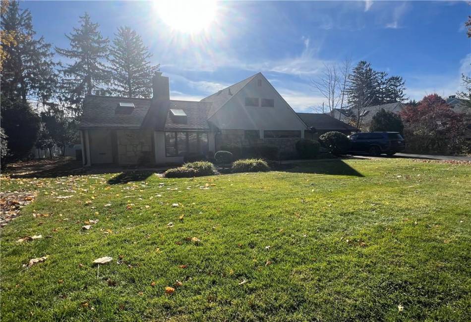 Withheld Withheld Lane, Roslyn Heights, New York 11577, 5 Bedrooms Bedrooms, ,2 BathroomsBathrooms,Rental,For Sale,Withheld,487471