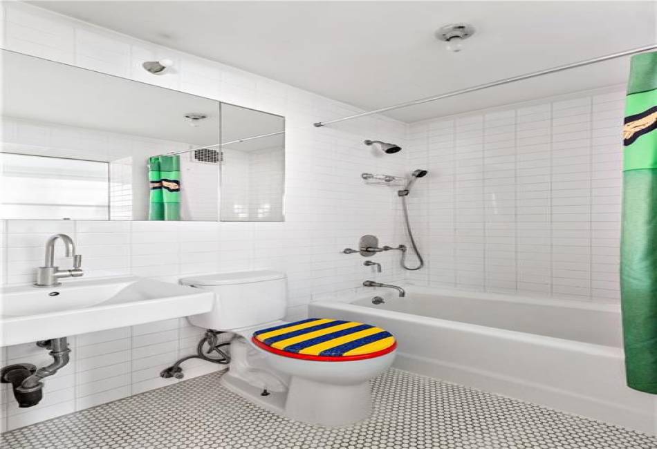 18R Spring Street, New York, New York 10012, ,5 BathroomsBathrooms,Residential,For Sale,Spring,487432