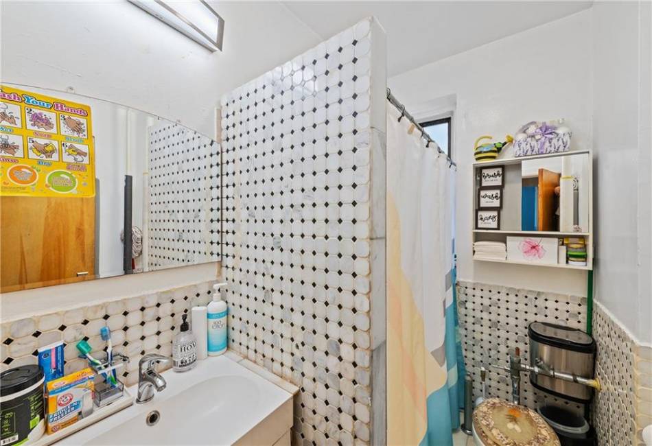 446 Kingston Avenue, Brooklyn, New York 11225, 2 Bedrooms Bedrooms, ,1 BathroomBathrooms,Residential,For Sale,Kingston,487470