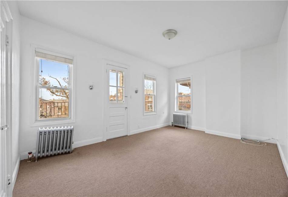 3712 Oceanic Avenue, Brooklyn, New York 11224, 2 Bedrooms Bedrooms, ,1 BathroomBathrooms,Rental,For Sale,Oceanic,487472