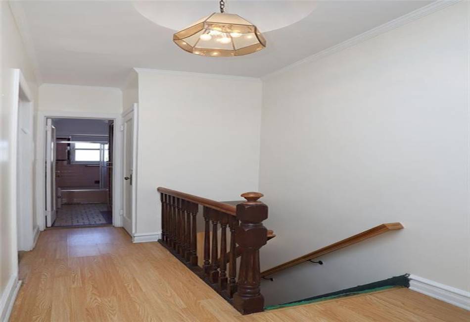 2567 6th Street, Brooklyn, New York 11235, 4 Bedrooms Bedrooms, ,3 BathroomsBathrooms,Residential,For Sale,6th,487477