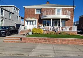 136 Beach 136th Street, Rockaway Park, New York 11694, 3 Bedrooms Bedrooms, ,4 BathroomsBathrooms,Residential,For Sale,Beach 136th,487478