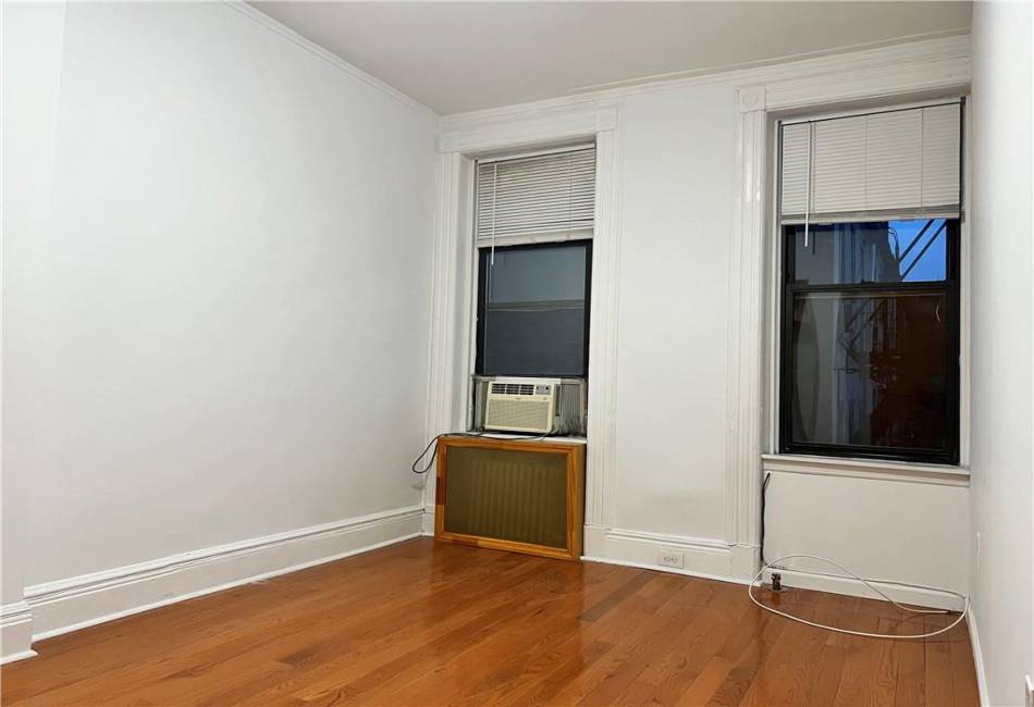 295 7th Avenue, Brooklyn, New York 11215, 4 Bedrooms Bedrooms, ,2 BathroomsBathrooms,Rental,For Sale,7th,487484