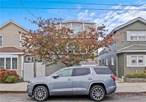 1215 Cross Bay Boulevard, Broad Channel, New York 11693, 3 Bedrooms Bedrooms, ,2 BathroomsBathrooms,Residential,For Sale,Cross Bay,487486