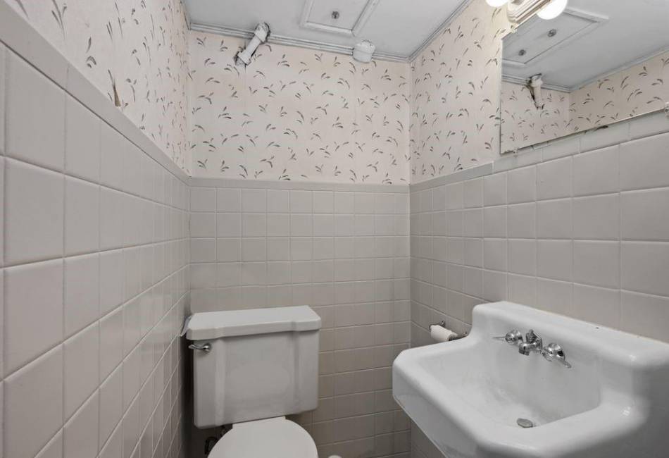 283 Bay 14th Street, Brooklyn, New York 11214, 3 Bedrooms Bedrooms, ,2 BathroomsBathrooms,Residential,For Sale,Bay 14th,487453