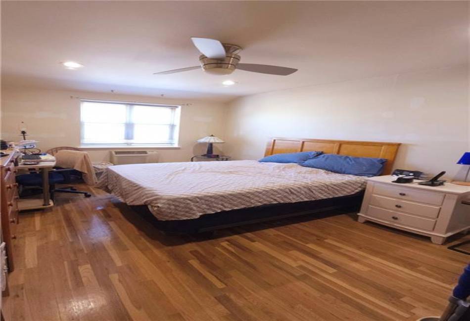 34 Bay Terrace, Staten Island, New York 10306, 1 Bedroom Bedrooms, ,1 BathroomBathrooms,Residential,For Sale,Bay,481983