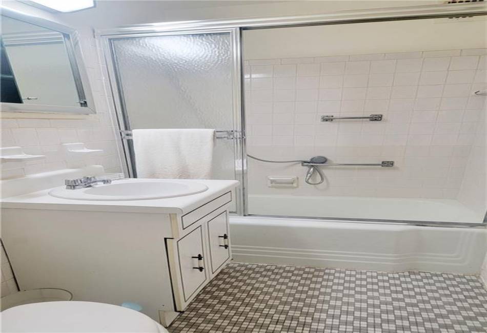 1311 Brightwater Avenue, Brooklyn, New York 11235, 1 Bedroom Bedrooms, ,1 BathroomBathrooms,Residential,For Sale,Brightwater,487499