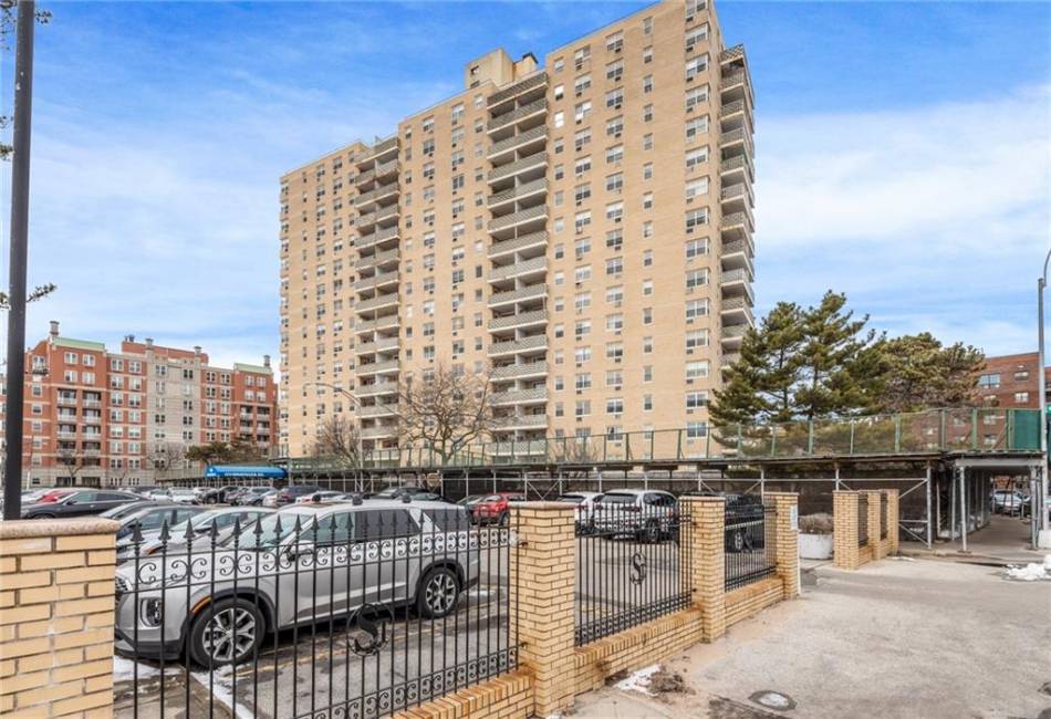 1311 Brightwater Avenue, Brooklyn, New York 11235, 1 Bedroom Bedrooms, ,1 BathroomBathrooms,Residential,For Sale,Brightwater,487499