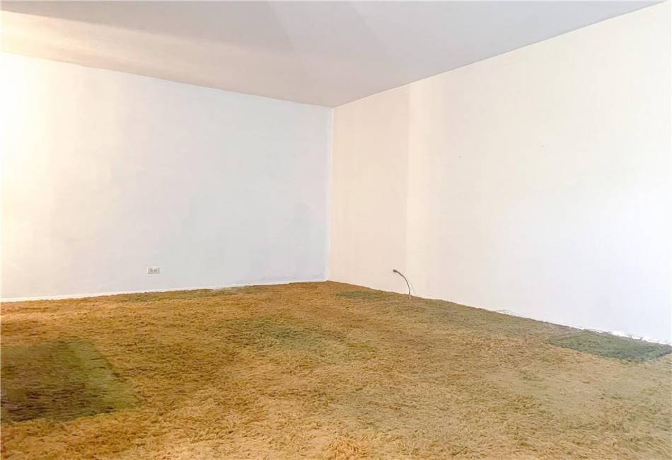 2483 16th Street, Brooklyn, New York 11214, 2 Bedrooms Bedrooms, ,1 BathroomBathrooms,Residential,For Sale,16th,484374