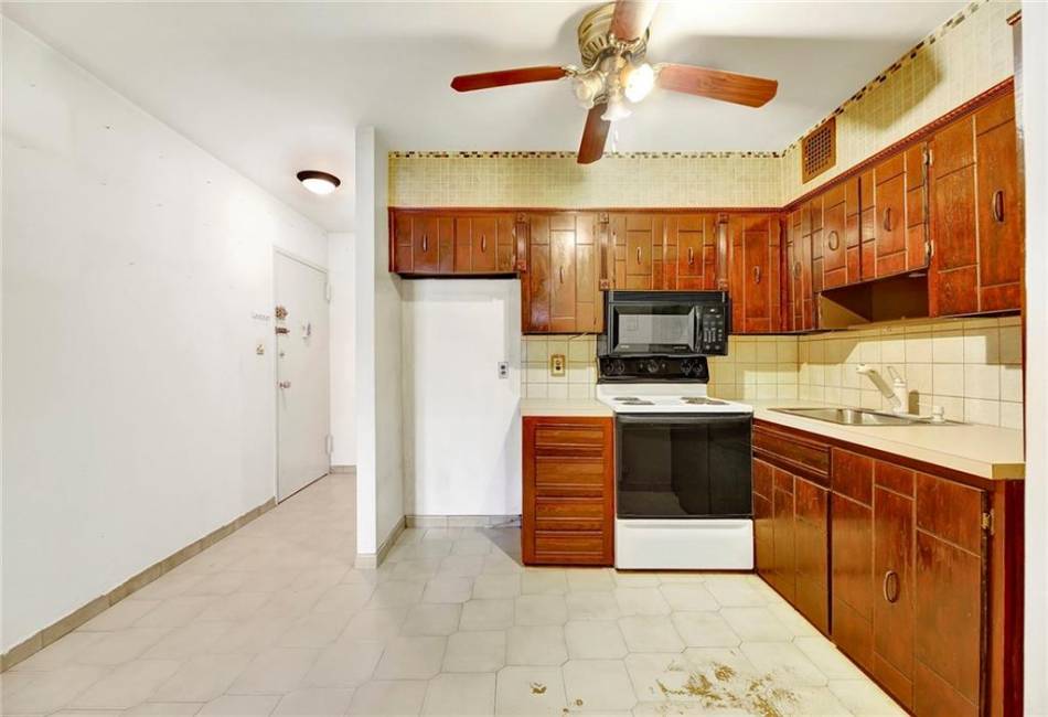 8942 Colonial Road, Brooklyn, New York 11209, 1 Bedroom Bedrooms, ,1 BathroomBathrooms,Residential,For Sale,Colonial,487514