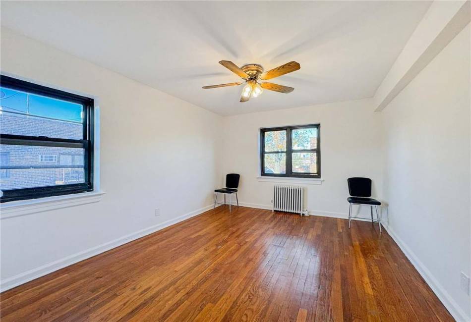 304 Bay 17th, Brooklyn, New York 11214, 1 Bedroom Bedrooms, ,1 BathroomBathrooms,Residential,For Sale,Bay 17th,487533