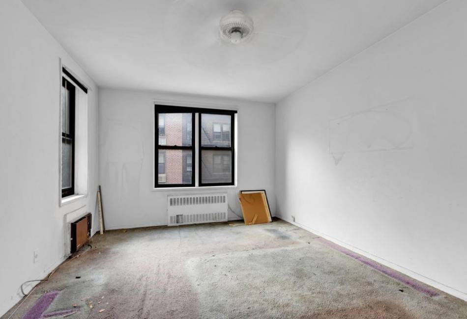 2546 13th Street, Brooklyn, New York 11235, 1 Bedroom Bedrooms, ,1 BathroomBathrooms,Residential,For Sale,13th,487553