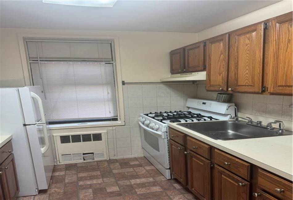 2400 3rd Street, Brooklyn, New York 11223, 2 Bedrooms Bedrooms, ,1 BathroomBathrooms,Rental,For Sale,3rd,487560