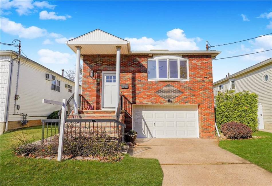 19 Brandis Avenue, Staten Island, New York 10312, 3 Bedrooms Bedrooms, ,3 BathroomsBathrooms,Residential,For Sale,Brandis,487562