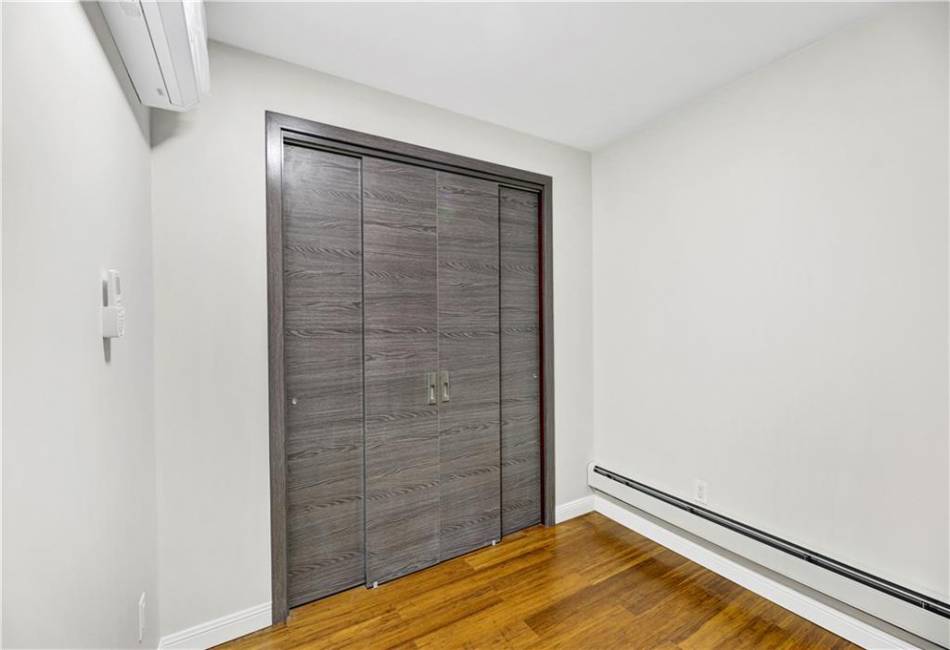 1014 Banner Avenue, Brooklyn, New York 11235, 1 Bedroom Bedrooms, ,2 BathroomsBathrooms,Residential,For Sale,Banner,487534