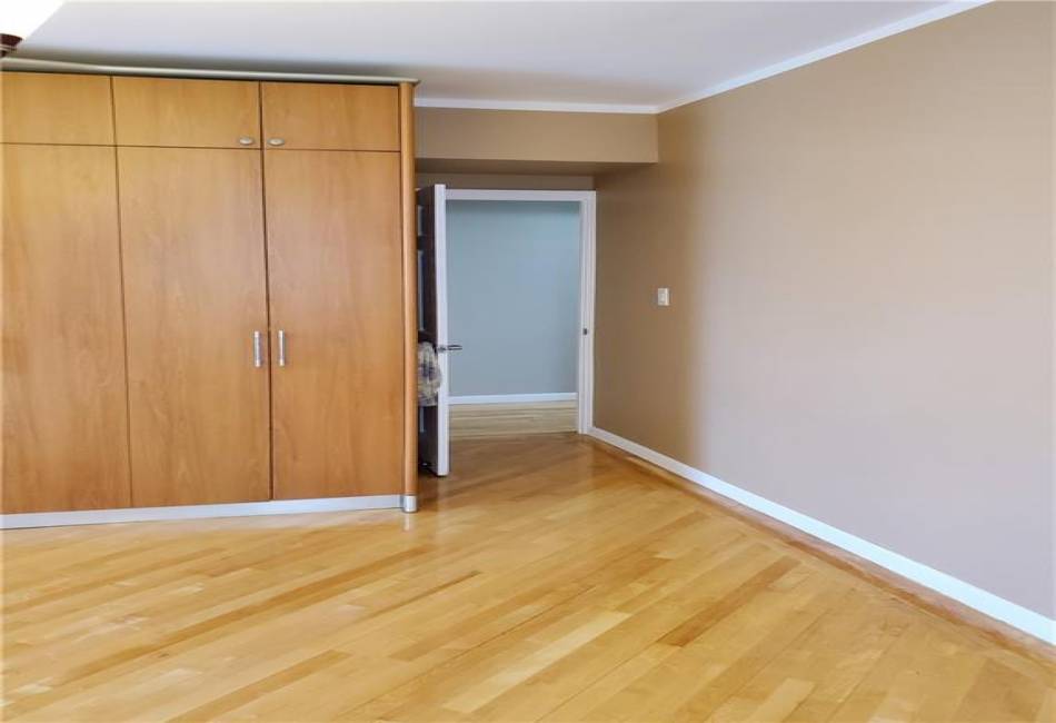 1717 Avenue N, Brooklyn, New York 11230, 1 Bedroom Bedrooms, ,1 BathroomBathrooms,Residential,For Sale,Avenue N,487572