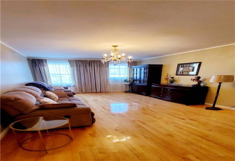 1717 Avenue N, Brooklyn, New York 11230, 1 Bedroom Bedrooms, ,1 BathroomBathrooms,Residential,For Sale,Avenue N,487572