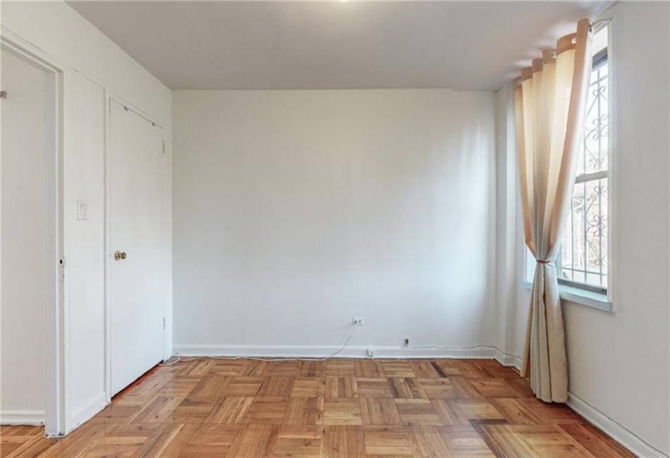 1877 East 12th Street, Brooklyn, New York 11229, 2 Bedrooms Bedrooms, ,1 BathroomBathrooms,Residential,For Sale,East 12th,487575