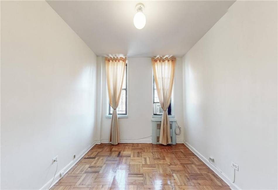 1877 East 12th Street, Brooklyn, New York 11229, 2 Bedrooms Bedrooms, ,1 BathroomBathrooms,Residential,For Sale,East 12th,487575