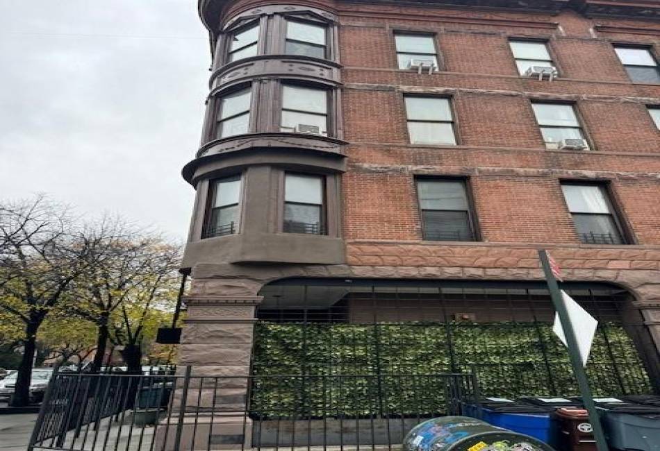 99 4th Avenue, Brooklyn, New York 11217, 2 Bedrooms Bedrooms, ,1 BathroomBathrooms,Residential,For Sale,4th,487535