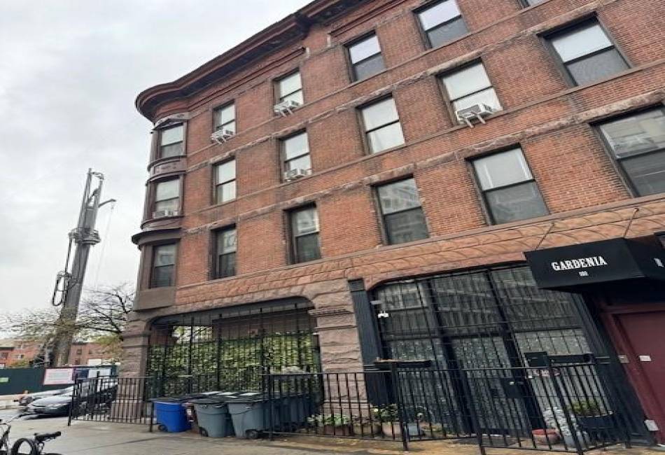 99 4th Avenue, Brooklyn, New York 11217, 2 Bedrooms Bedrooms, ,1 BathroomBathrooms,Residential,For Sale,4th,487535