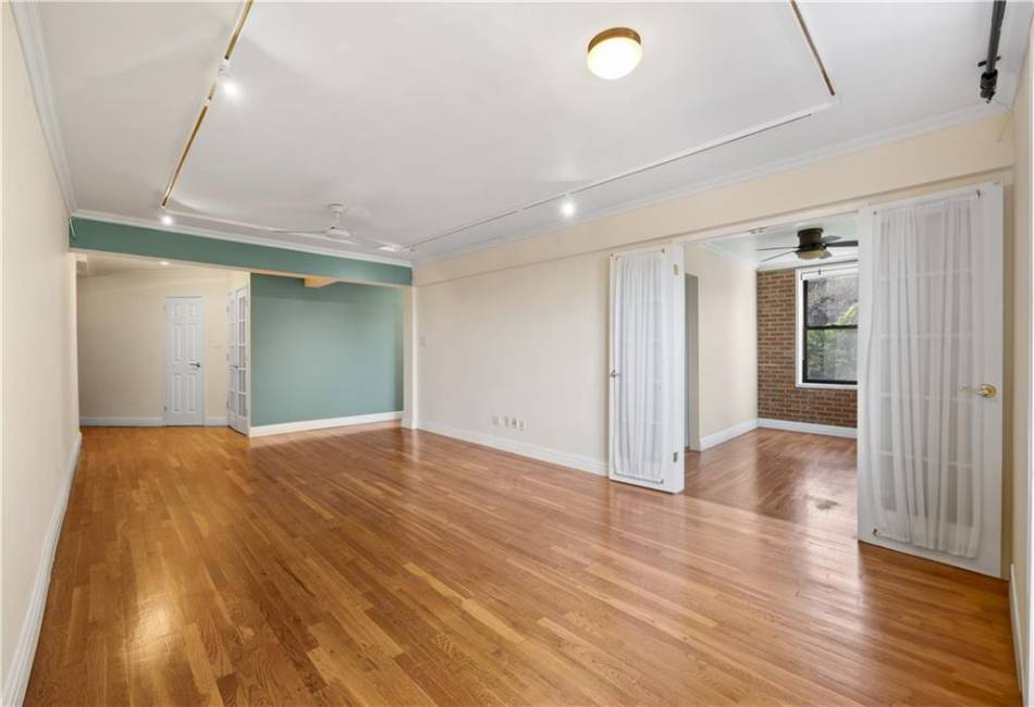 149 Marine Avenue, Brooklyn, New York 11209, 2 Bedrooms Bedrooms, ,2 BathroomsBathrooms,Residential,For Sale,Marine,487617