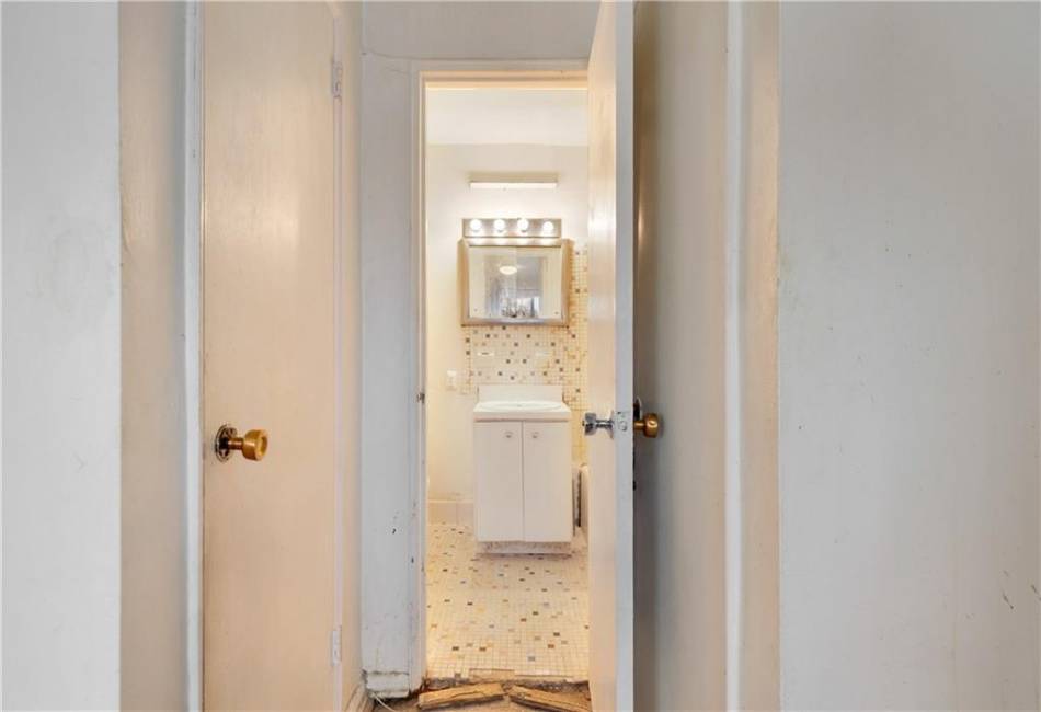 1625 Emmons Avenue, Brooklyn, New York 11235, ,1 BathroomBathrooms,Residential,For Sale,Emmons,487650