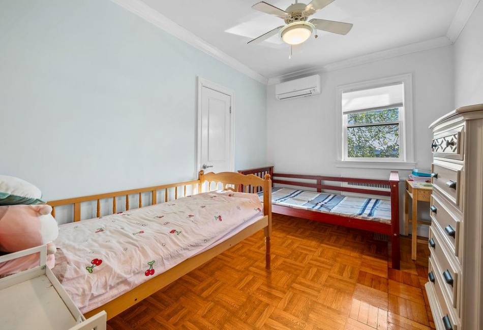 2384 17th Street, Brooklyn, New York 11229, 4 Bedrooms Bedrooms, ,4 BathroomsBathrooms,Residential,For Sale,17th,487661